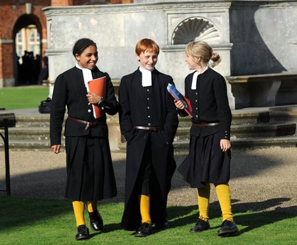 20120831-iskolai-uniformis-a-christs-hospital