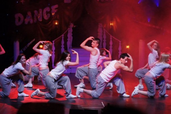 DANCE.FOR_.ART_.ZARO_.121